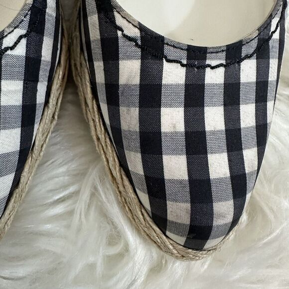 Stuart Weitzman Womens Espadrille Sandal Size 7 Closed Toe Wedge Checkered Beach - Picture 4 of 6